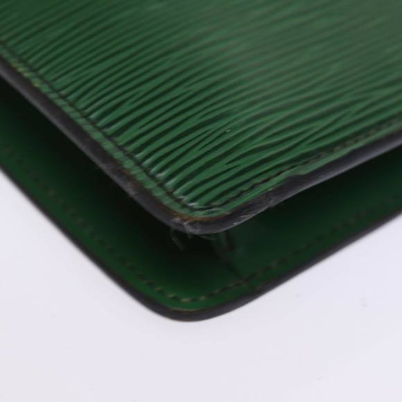 LOUIS VUITTON Epi Montaigne 27 Clutch Bag Green M52654 LV Auth 74313 - Picture 15 of 16